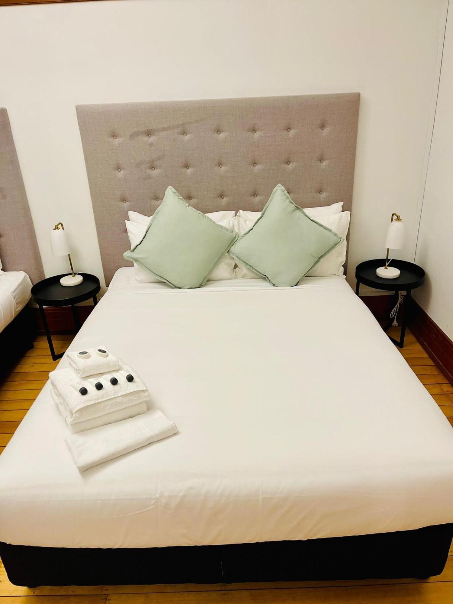 Guildford Hotel Luaran gambar