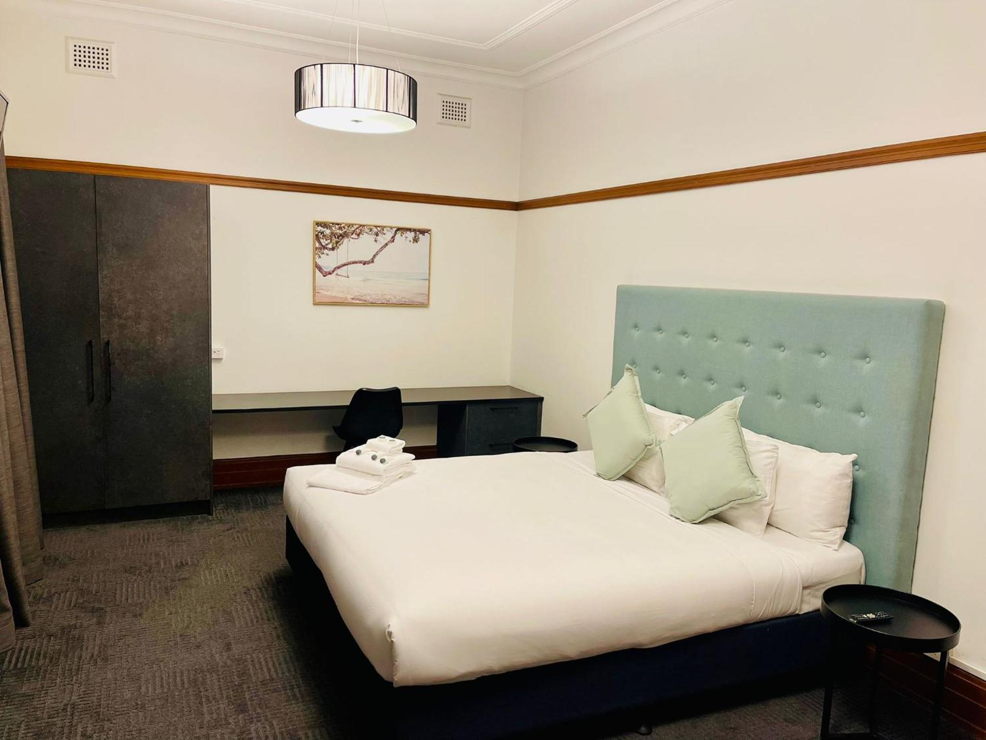 Guildford Hotel Luaran gambar