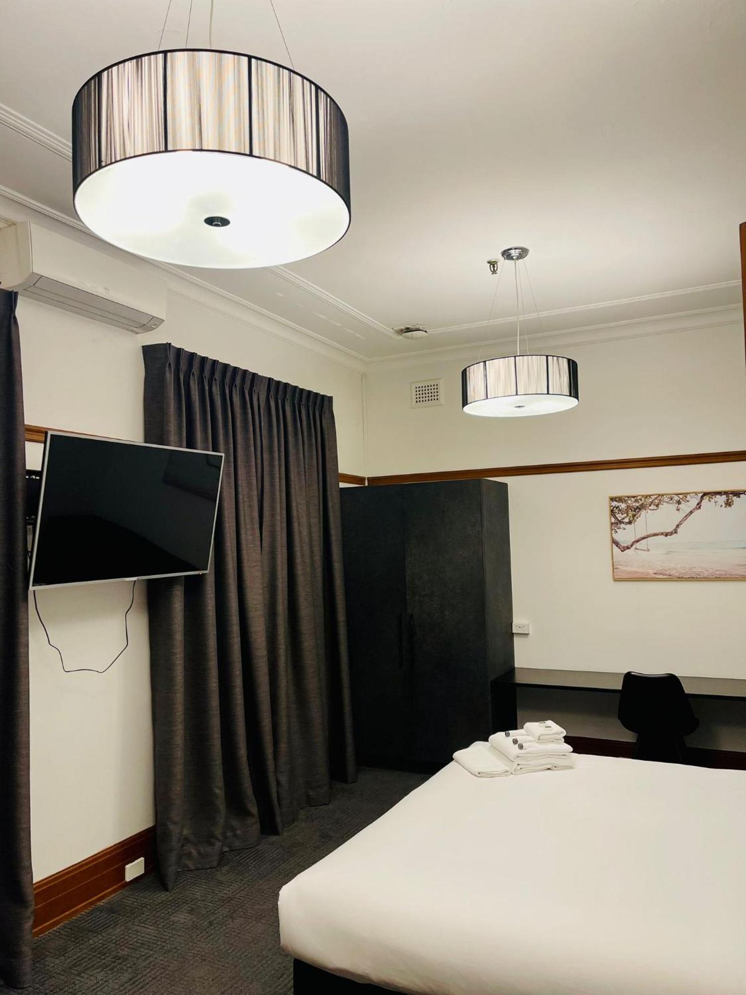 Guildford Hotel Luaran gambar