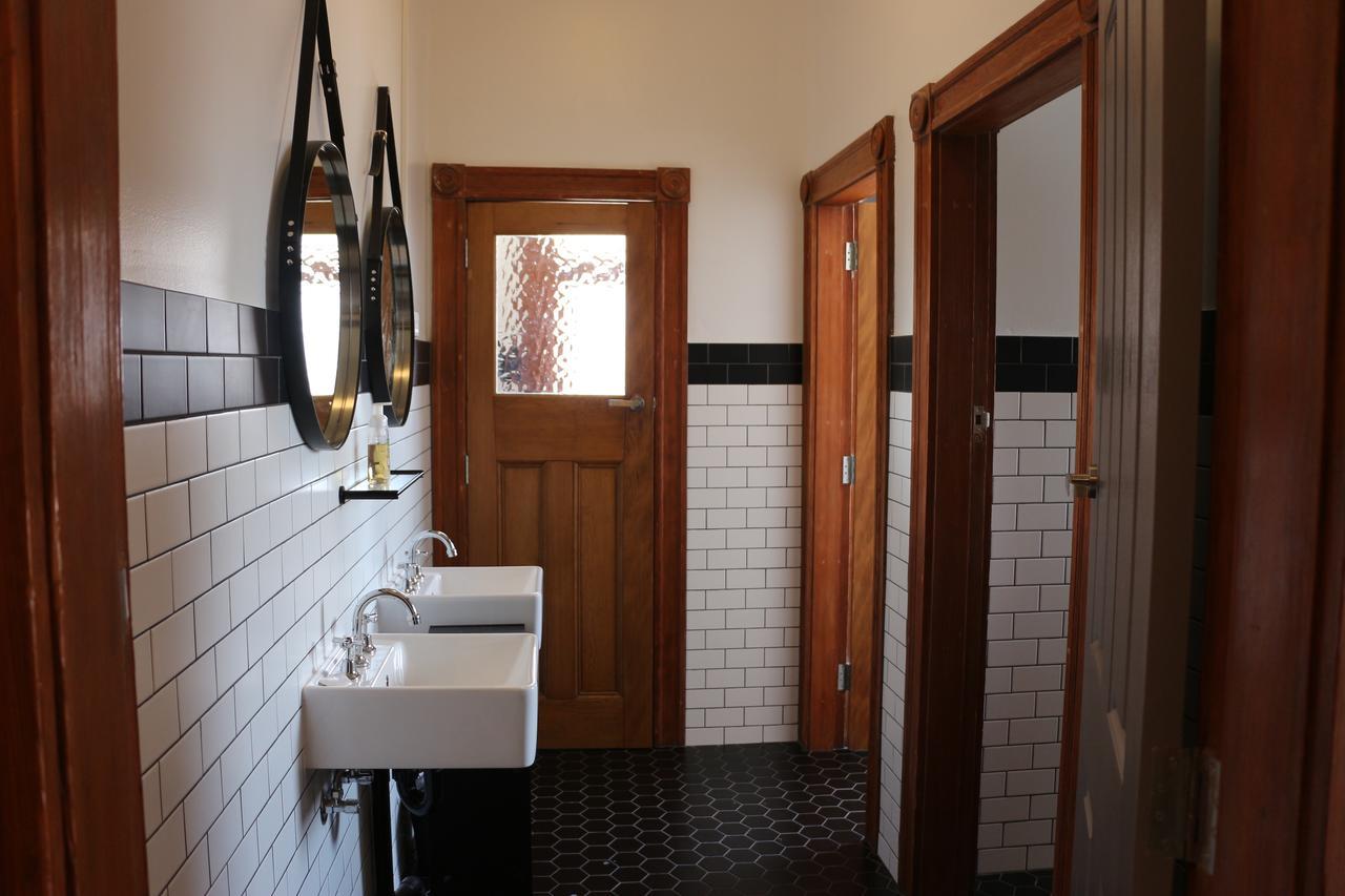 Guildford Hotel Luaran gambar